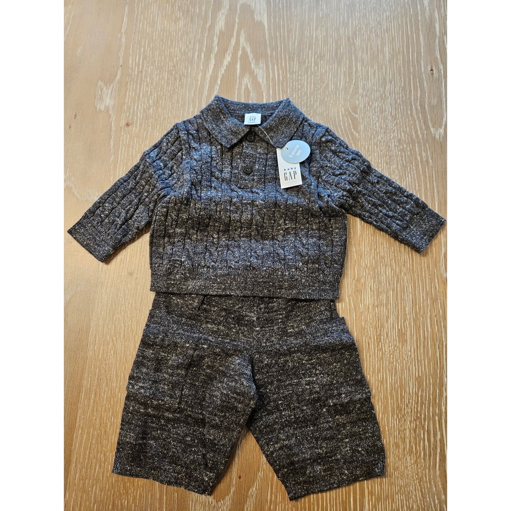 Baby gap set 3-6 mos‎